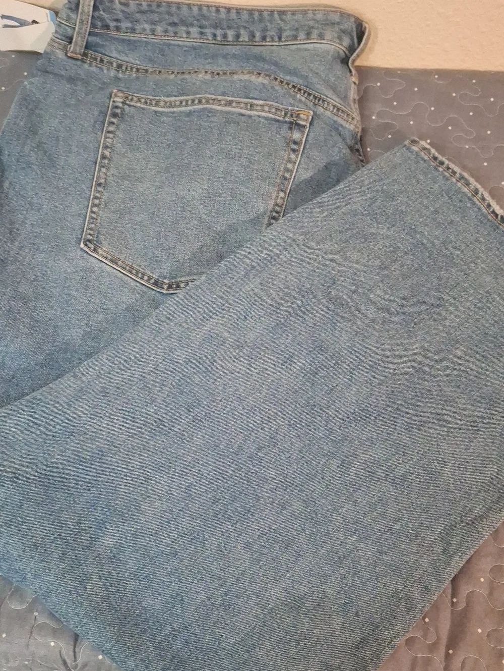 Edited by Remi Rader Loose Straight Light Wash Denim Jeans size 28W NWT